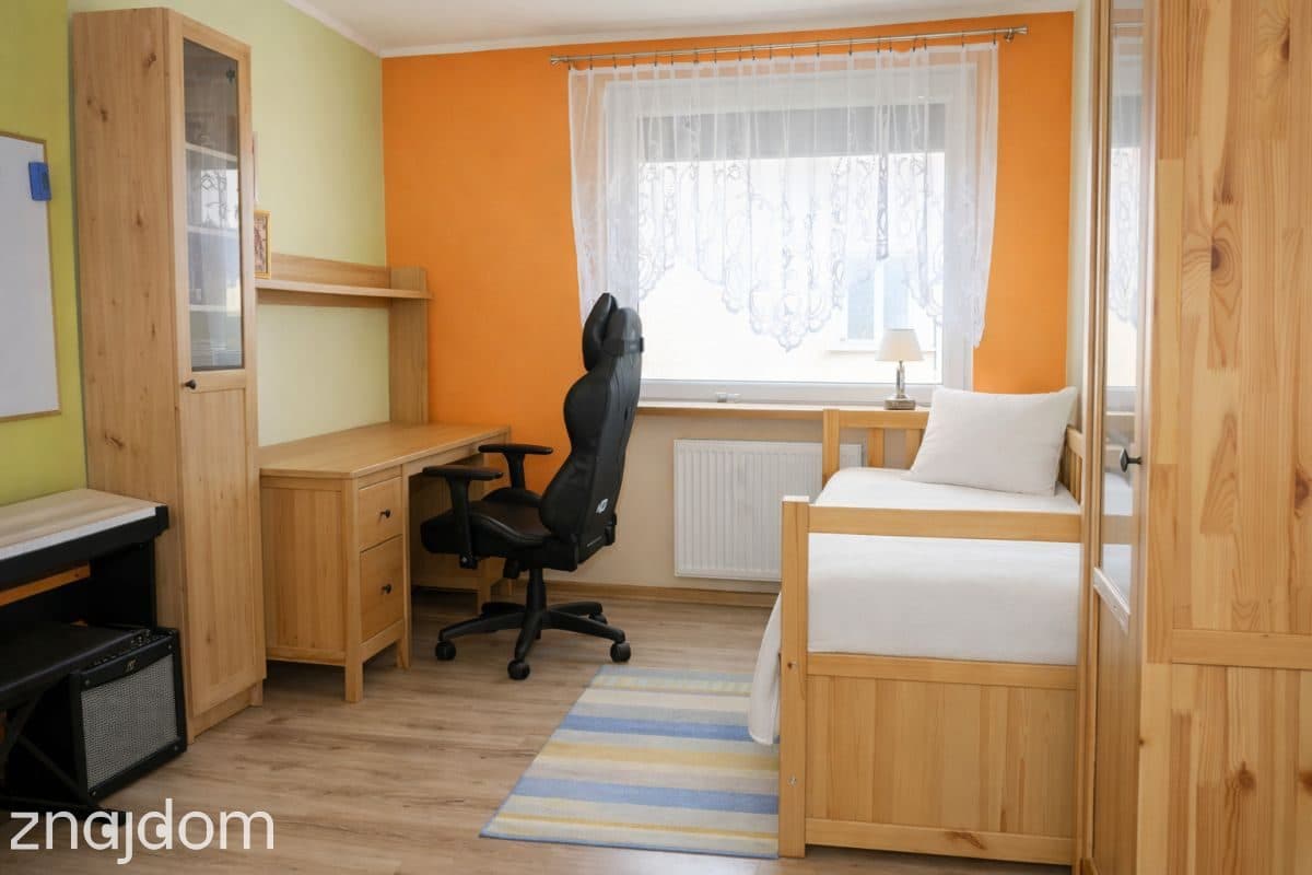 ul. Komandorska Gdynia 86,95 m² + 2 miejsca w hali - zdjęcie 6