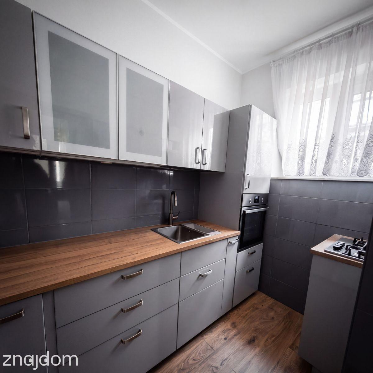 Duża przestrzeń i lokalizacja tuż przy rynku-Gniew - zdjęcie 8