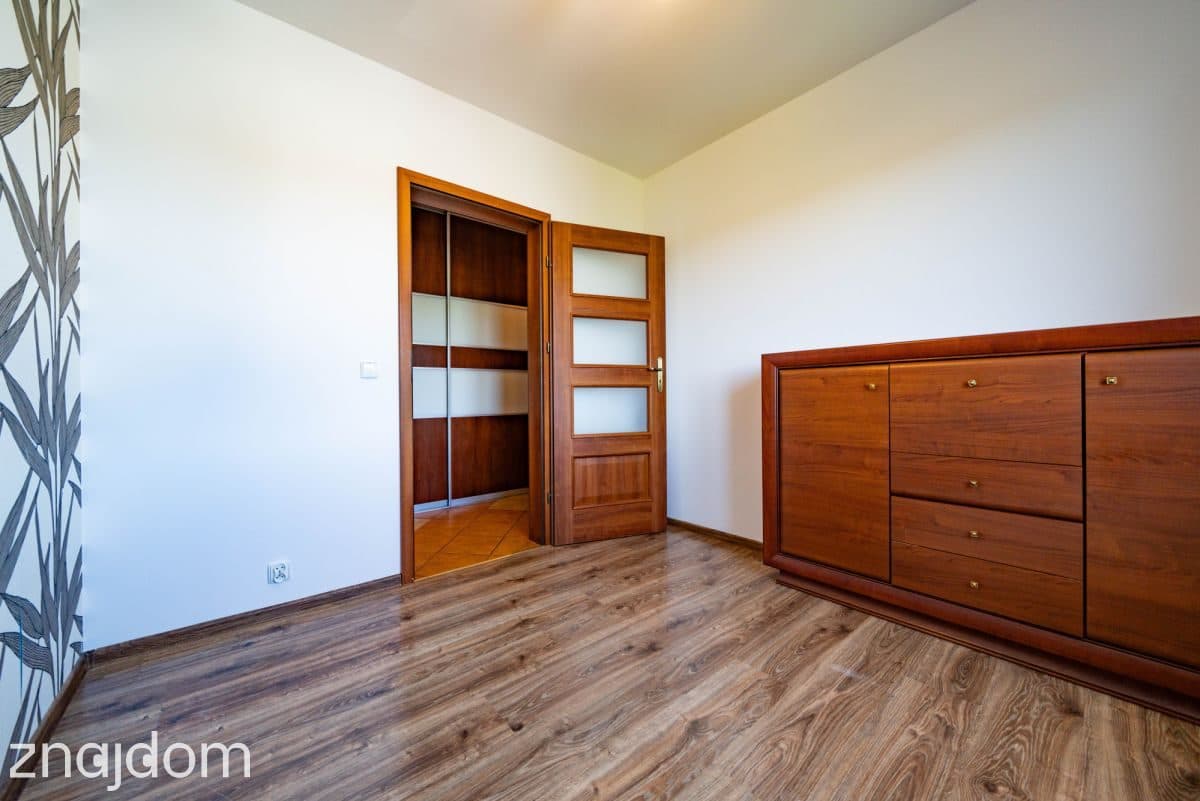 3 pokoje|duży balkon|hala garażowa|piwnica - zdjęcie 10