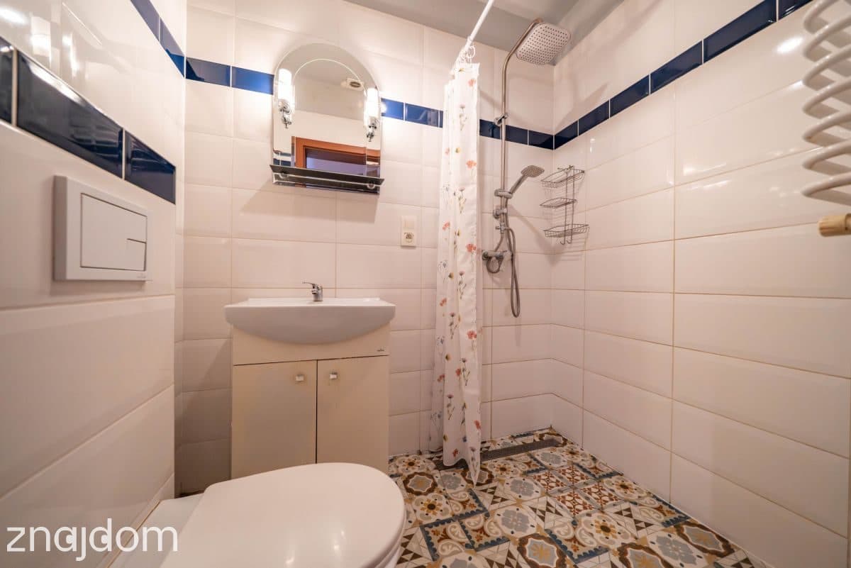 Jedyny bungalow w Tuchomiu! Kominek, duży ogród - zdjęcie 9