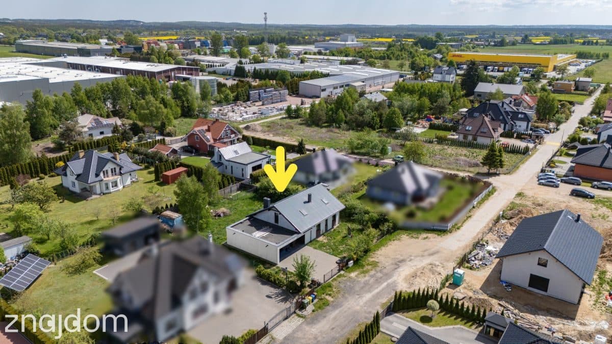 Jedyny bungalow w Tuchomiu! Kominek, duży ogród - zdjęcie 16