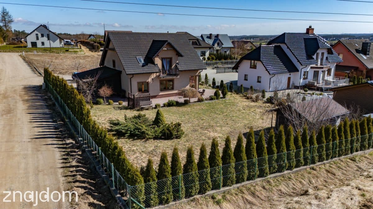 Komfortowy dom I BAJKOWY OGRÓD I Kameralność - zdjęcie 7