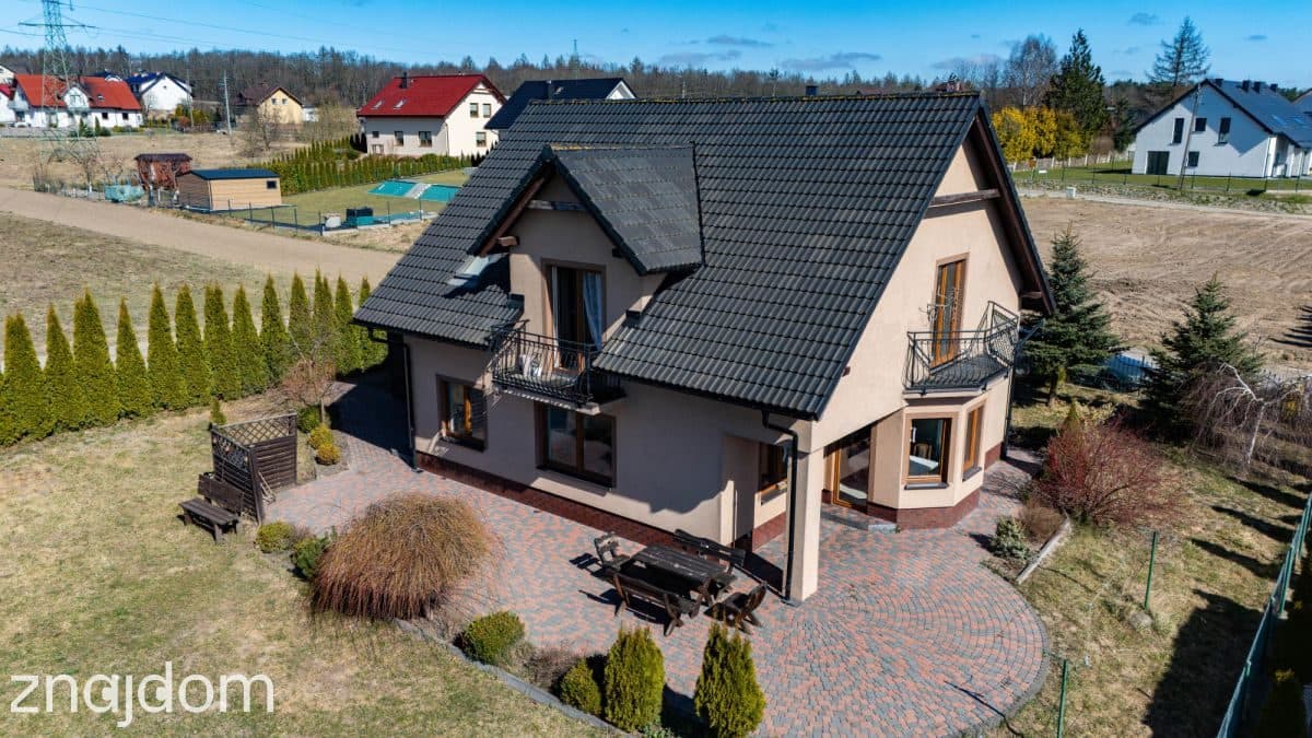 Komfortowy dom I BAJKOWY OGRÓD I Kameralność - zdjęcie 8