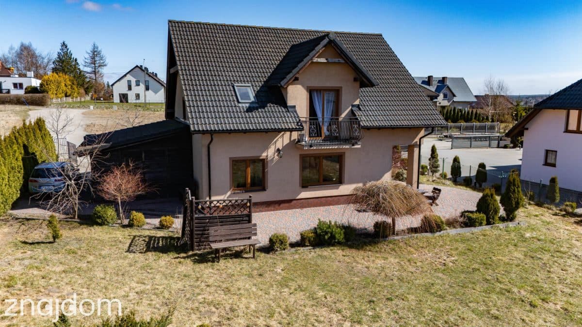 Komfortowy dom I BAJKOWY OGRÓD I Kameralność - zdjęcie 9