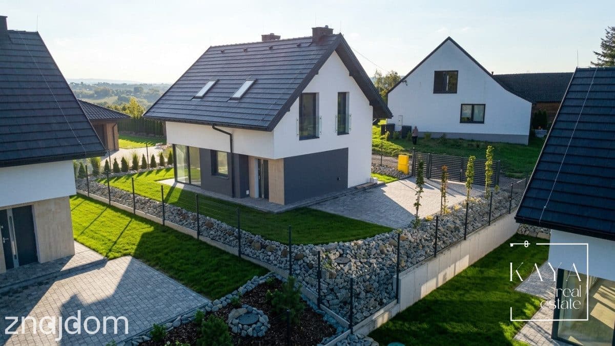 Nowe piękne domy w Sierakowie koło Wieliczki - zdjęcie 7