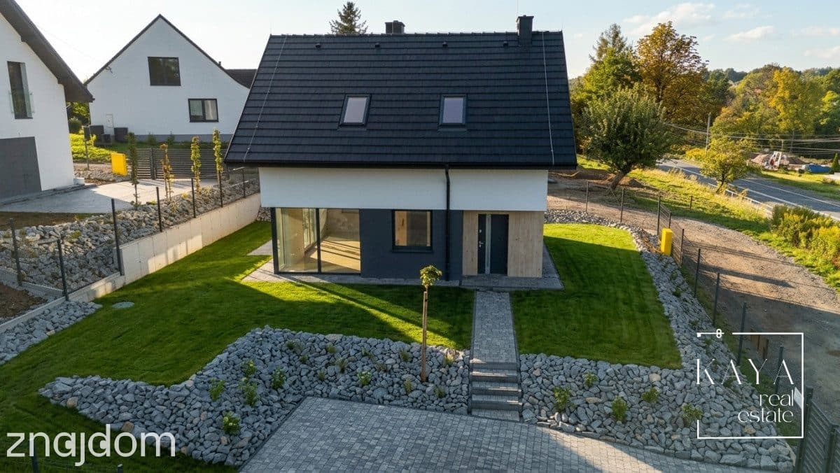 Nowe piękne domy w Sierakowie koło Wieliczki - zdjęcie 8