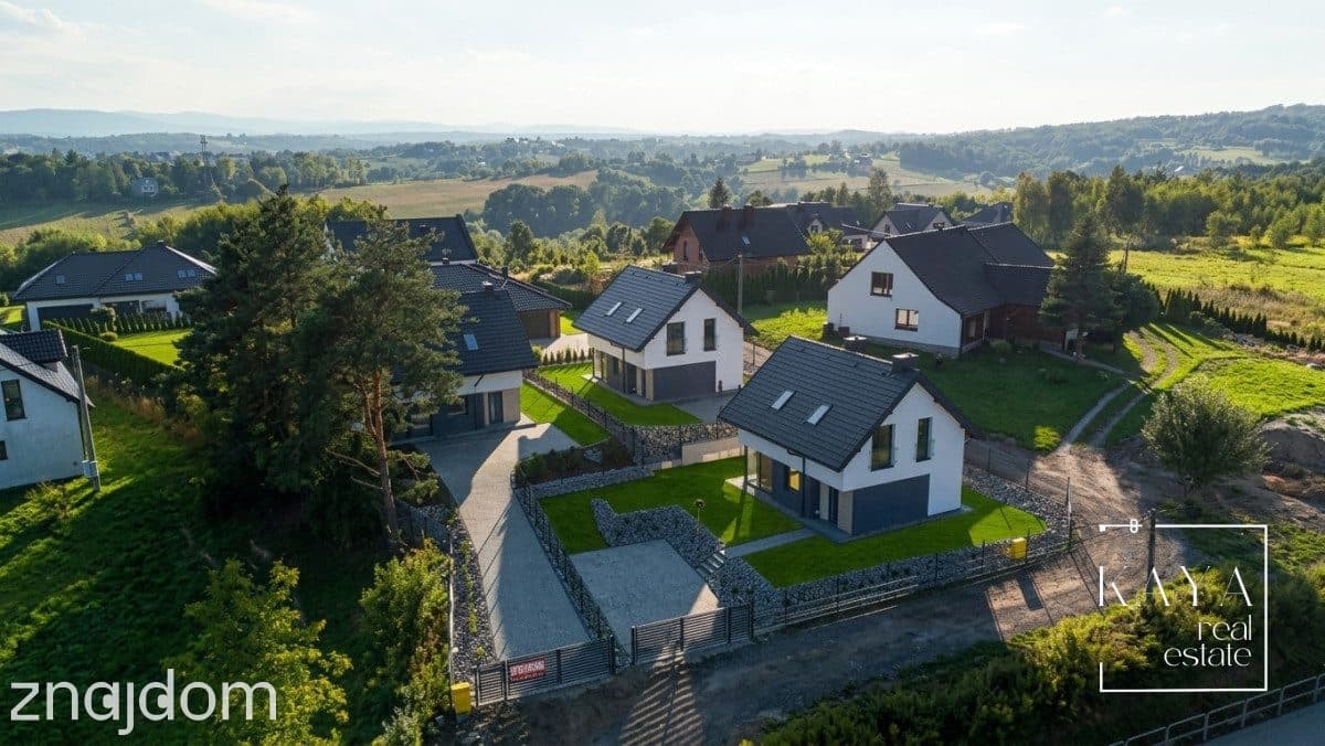 Nowe piękne domy w Sierakowie koło Wieliczki - zdjęcie 9