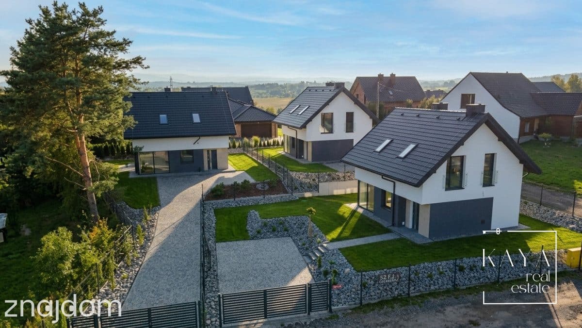 Nowe piękne domy w Sierakowie koło Wieliczki