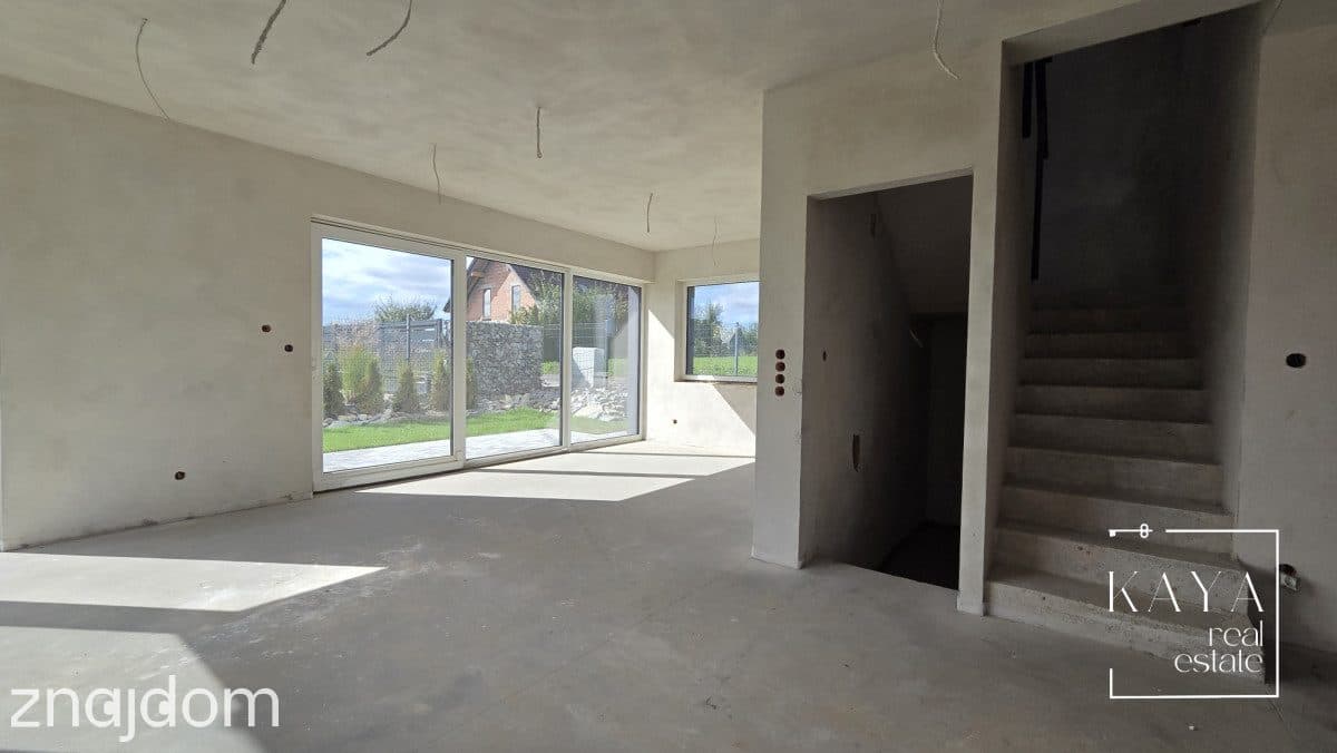 Nowe piękne domy w Sierakowie koło Wieliczki - zdjęcie 15