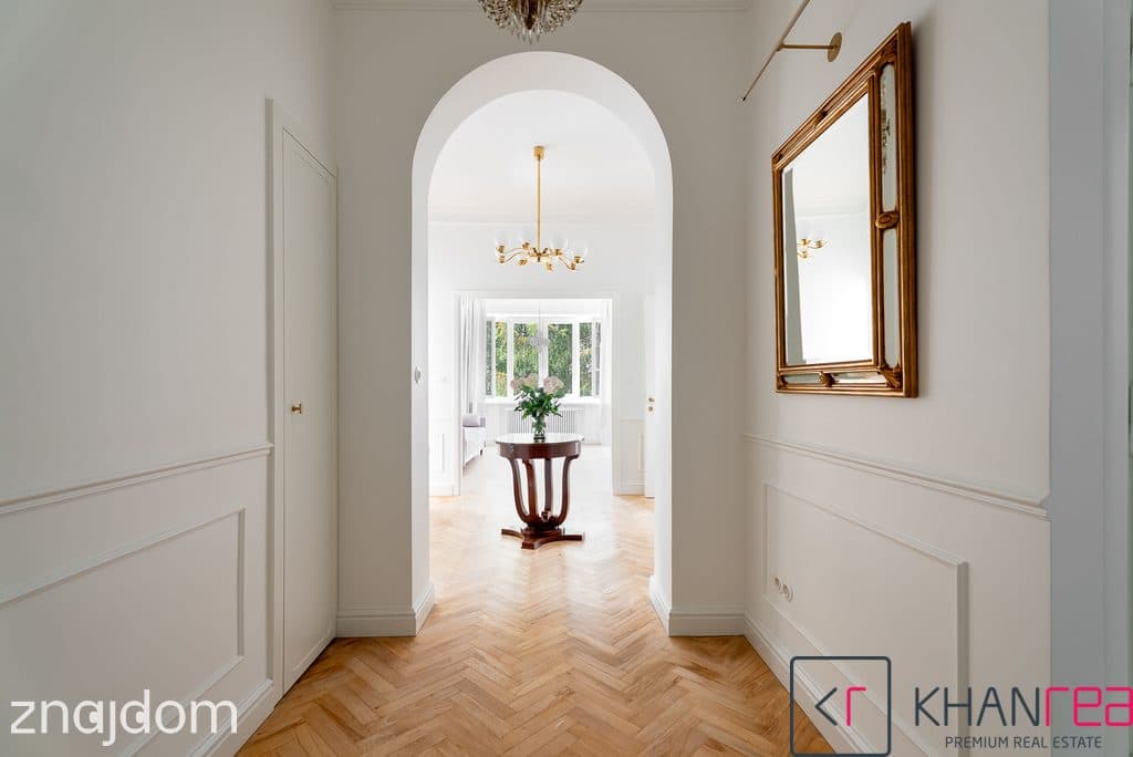 Reprezentacyjny apartament przy parku Łazienkowskim