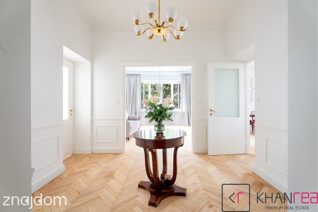 Reprezentacyjny apartament przy parku Łazienkowskim - zdjęcie 2