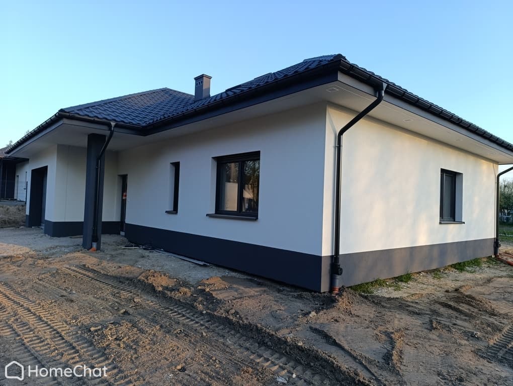 Dom willa z antresolą działka 16 arów.