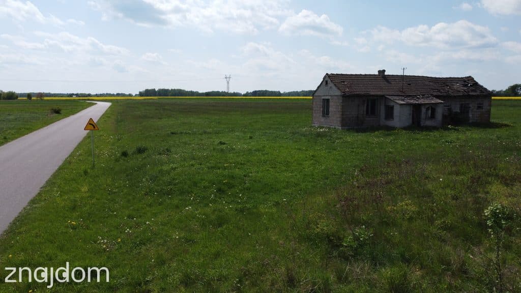 Działka 6462 z widokiem na muzeum w Czarnolesie - zdjęcie 4