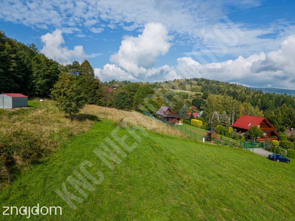 Enklawa ciszy i spokoju–działka budowlana 2100m² - zdjęcie 2