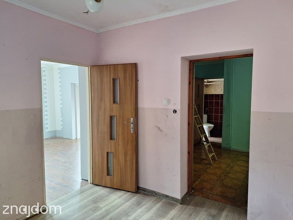 Dom na kamiennej podmurówce, działka 721 m² | Sucha Beskidzka - zdjęcie 9
