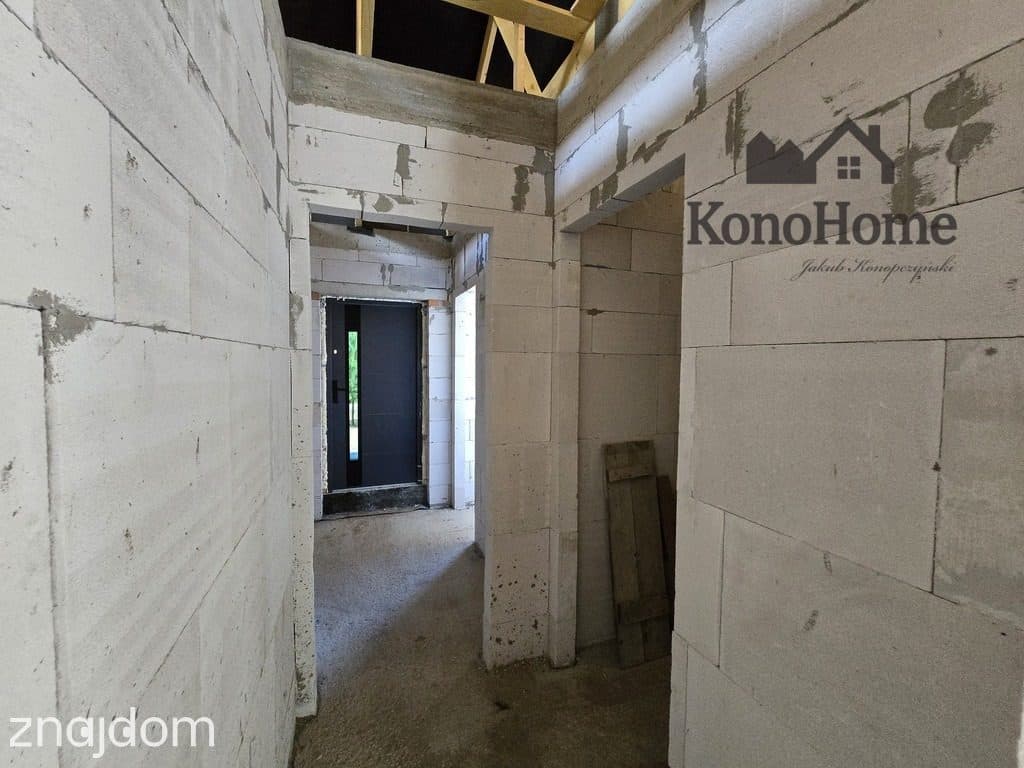 Nowy wolnostojący dom w lesie blisko jezior - zdjęcie 18