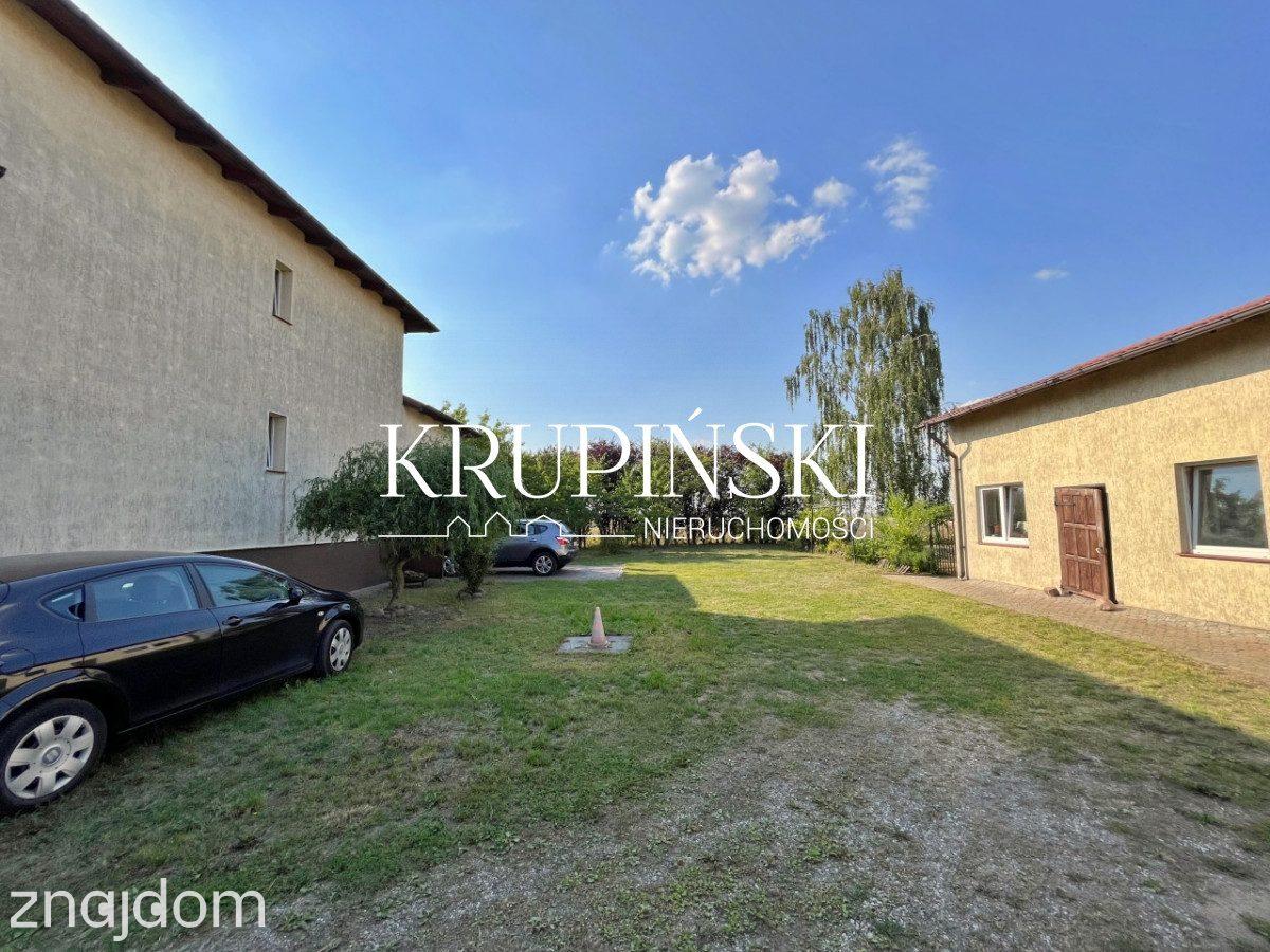 Dom z bardzo dużą działką. 2 garaże. - zdjęcie 8