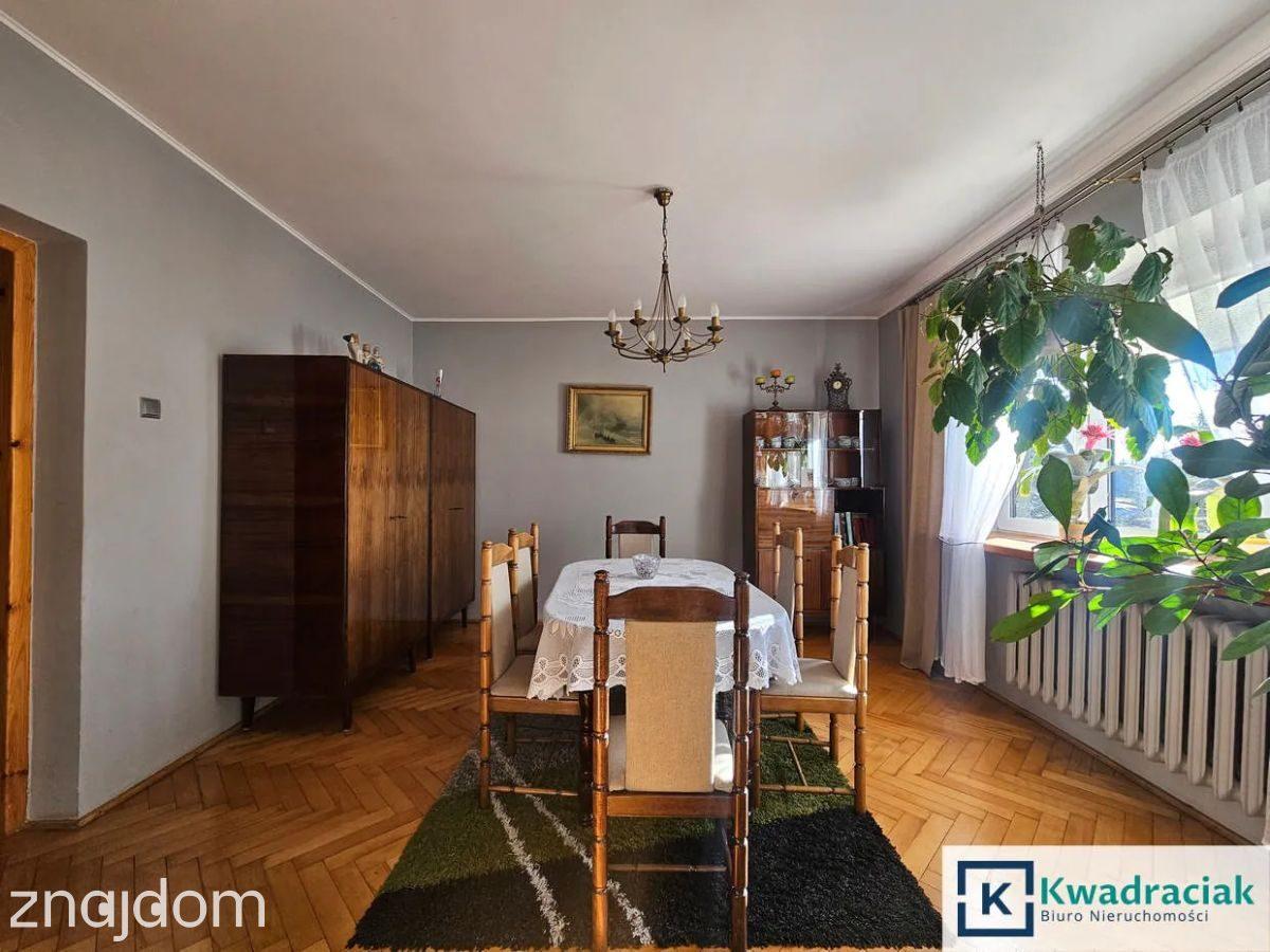 Dobieszyn – murowany dom z budynkiem gospodarczym - zdjęcie 2
