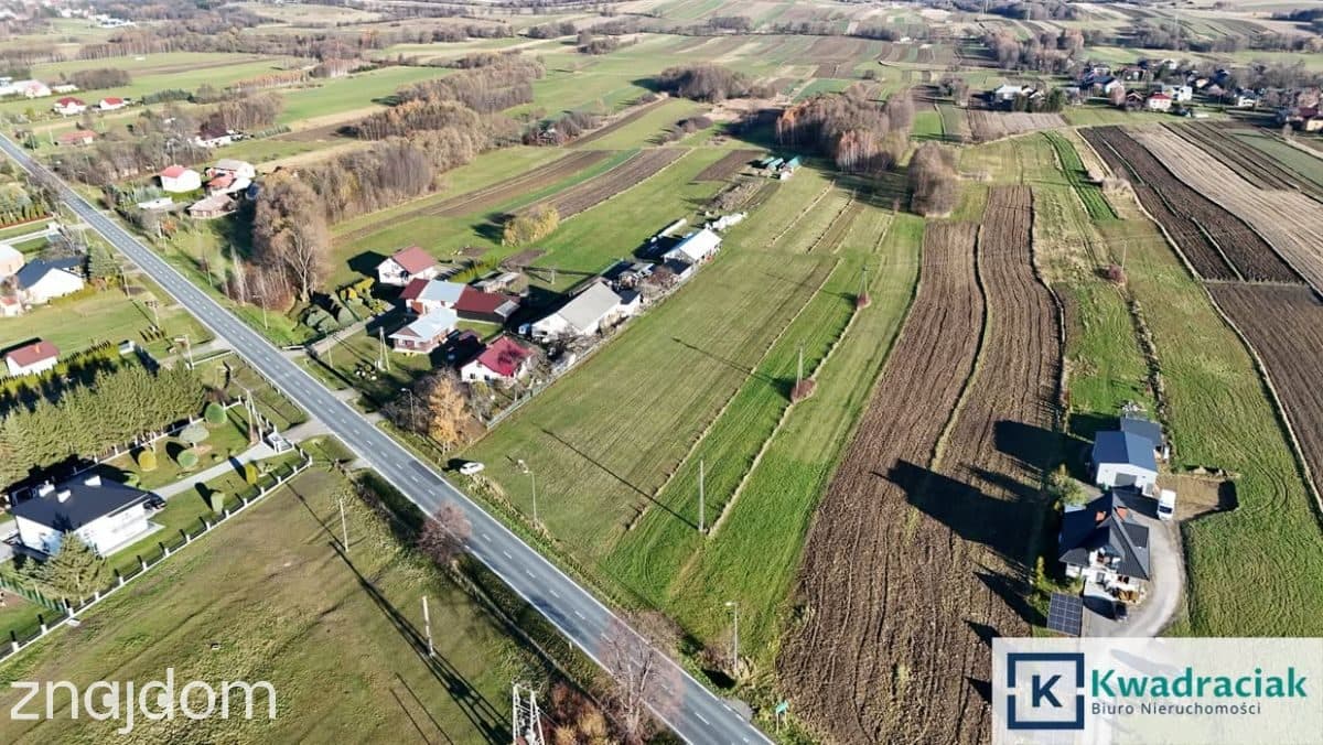 Dużą działka 0,93 ha z mediami - Nowy Żmigrodzie - zdjęcie 2