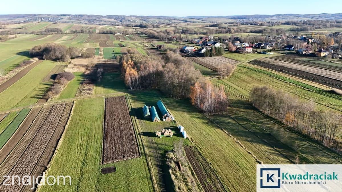 Dużą działka 0,93 ha z mediami - Nowy Żmigrodzie - zdjęcie 11