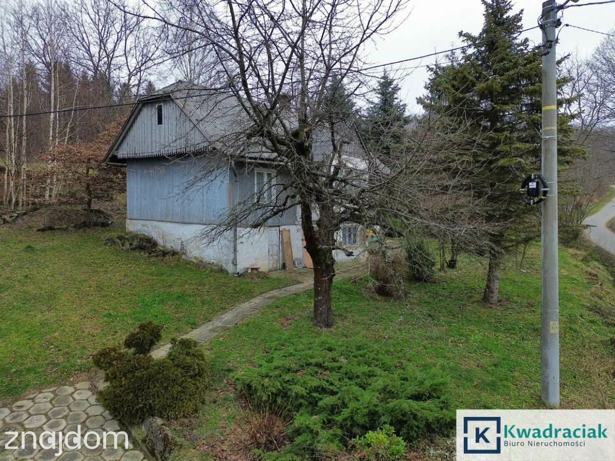 Iwonicz Zdrój – drewniany dom na działce 33,21ar