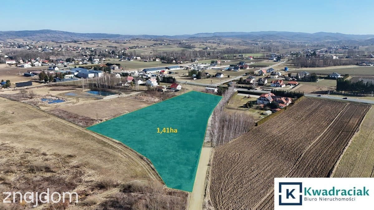 Działka inwestycyjna 1,41 ha przy drodze krajowej