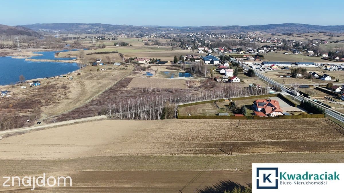 Działka inwestycyjna 1,41 ha przy drodze krajowej - zdjęcie 5