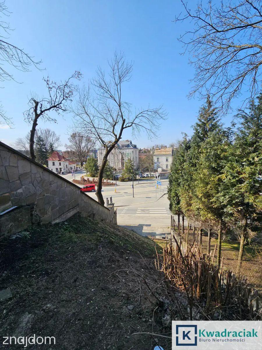 Dom w centrum Krosna – inwestycja lub do zamieszka - zdjęcie 14