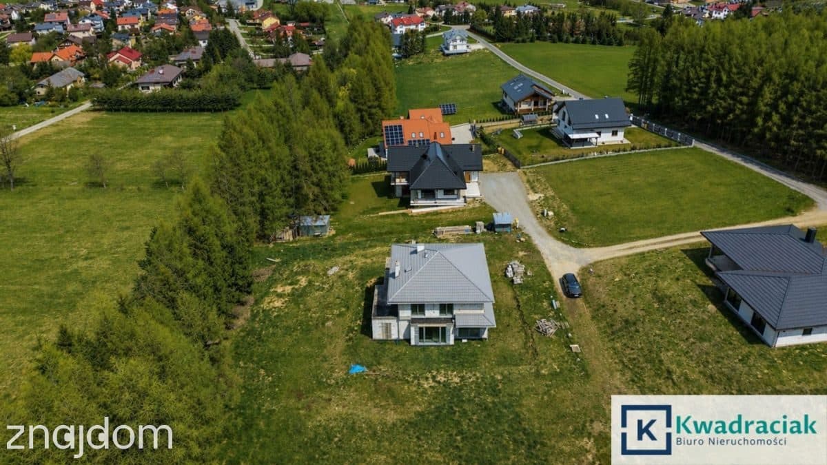 Dom w topowej lokalizacji w Rymanowie! - zdjęcie 4
