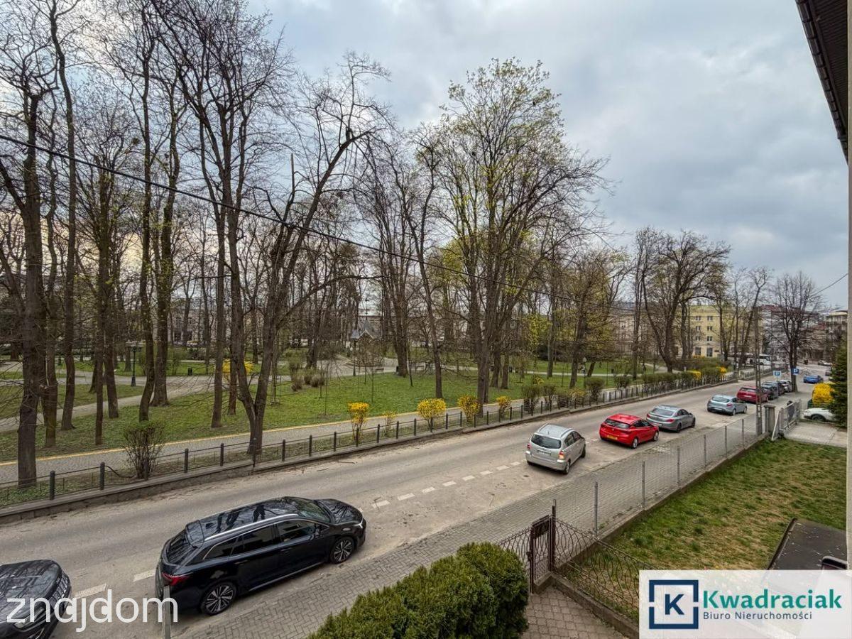 Jasło – mieszkanie 100 m² z garażem przy parku - zdjęcie 2