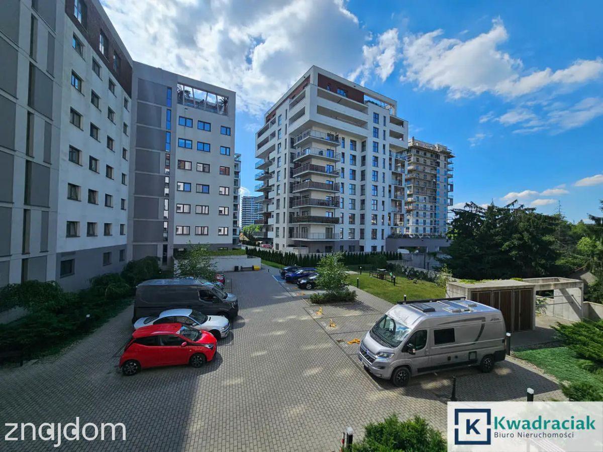 4-pokojowe mieszkanie z balkonem i garażem - zdjęcie 7