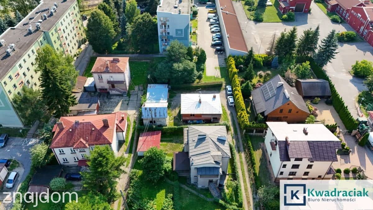 Dom w Krośnie z 4 garażami - zdjęcie 21