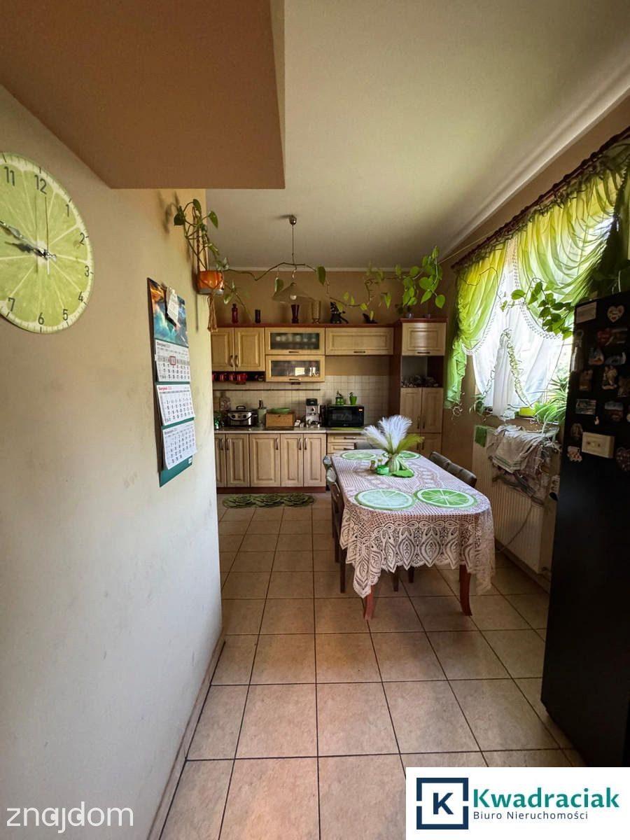 Niebylec – dom 159 m², 5 pokoi, 2 garaże, 8 ar - zdjęcie 12