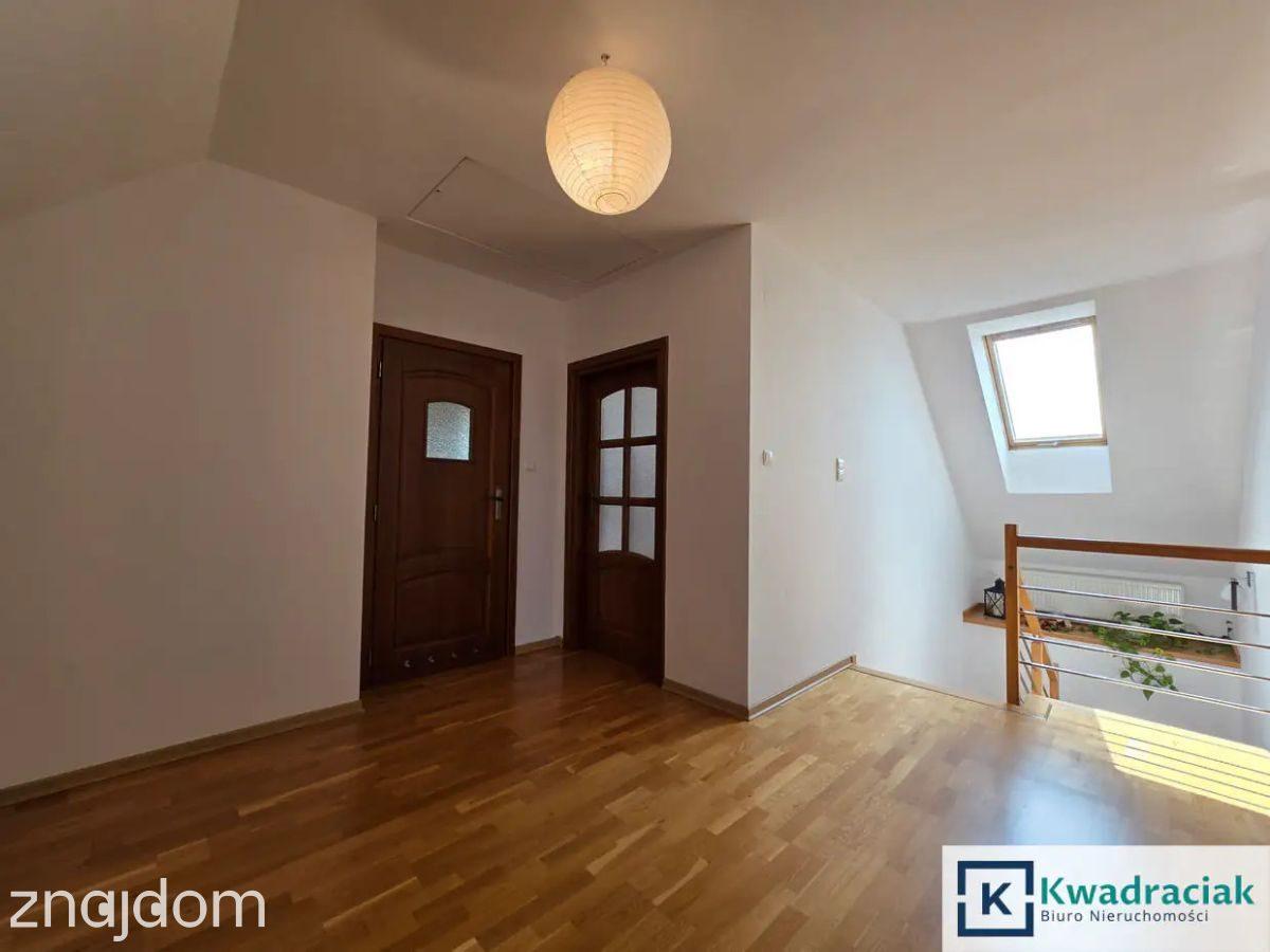 Moderówka-dom z dużą działką i garażem - zdjęcie 14