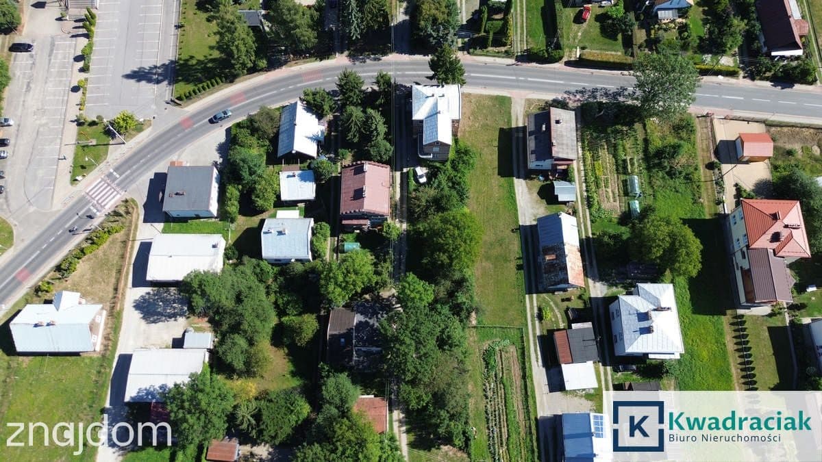 Przestronny dom na sprzedaż przy ul. Moniuszki - - zdjęcie 2