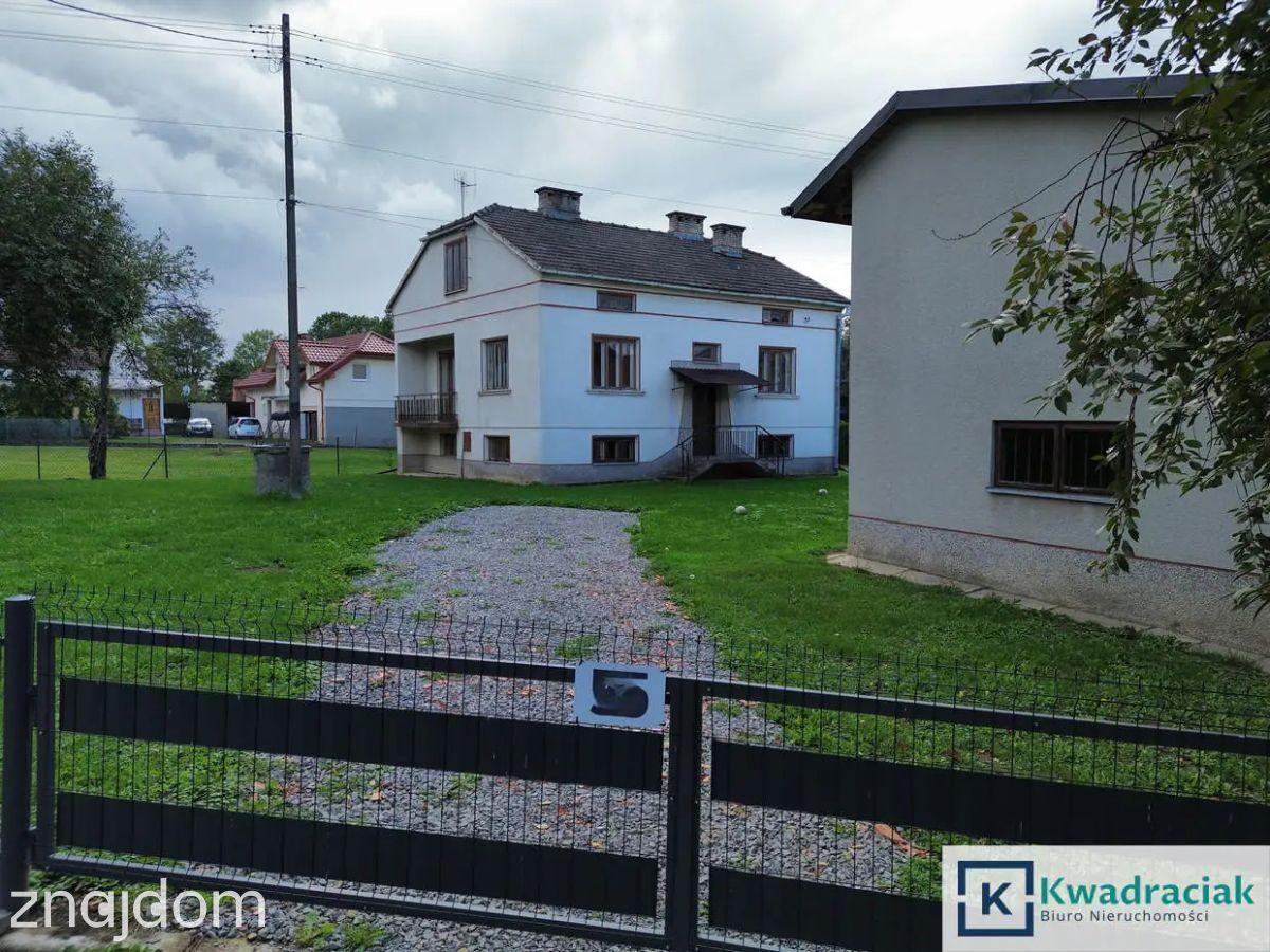Odrzykoń – murowany dom na 12-arowej działce