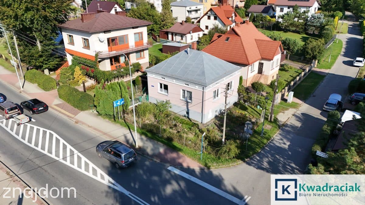 Mały dom w Krośnie na Zawodziu - zdjęcie 2