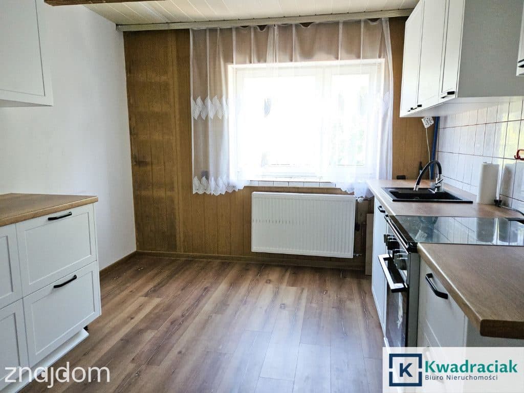 Urocze mieszkanie w centrum Trześniowa - zdjęcie 3