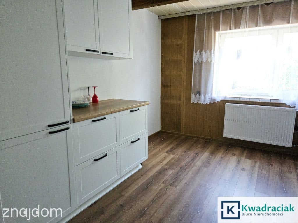 Urocze mieszkanie w centrum Trześniowa - zdjęcie 4