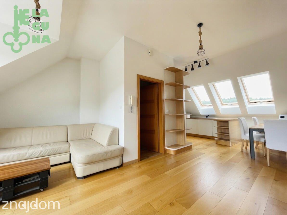 Gdynia Dabrowa, 68m2 (82m2), trzy pokoje, taras, blisko lasu - zdjęcie 9
