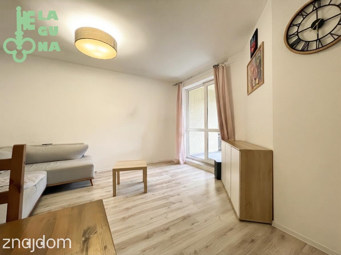 Gdynia Dąbrowa, trzy pokoje, 63m2, balkon, - zdjęcie 2