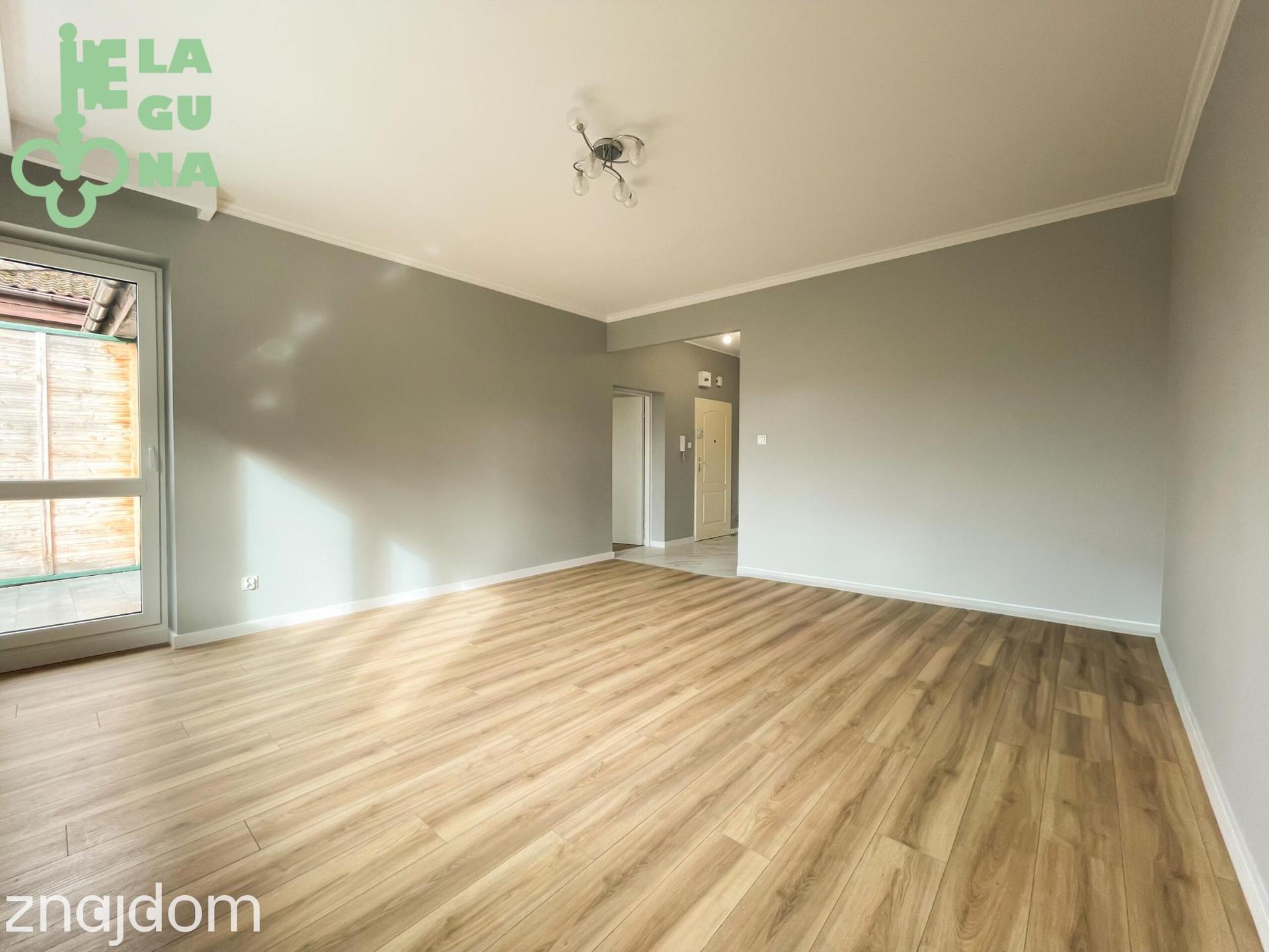 Gdynia Dąbrowa, 60m2, trzy pokoje, po remoncie, balkon, - zdjęcie 2