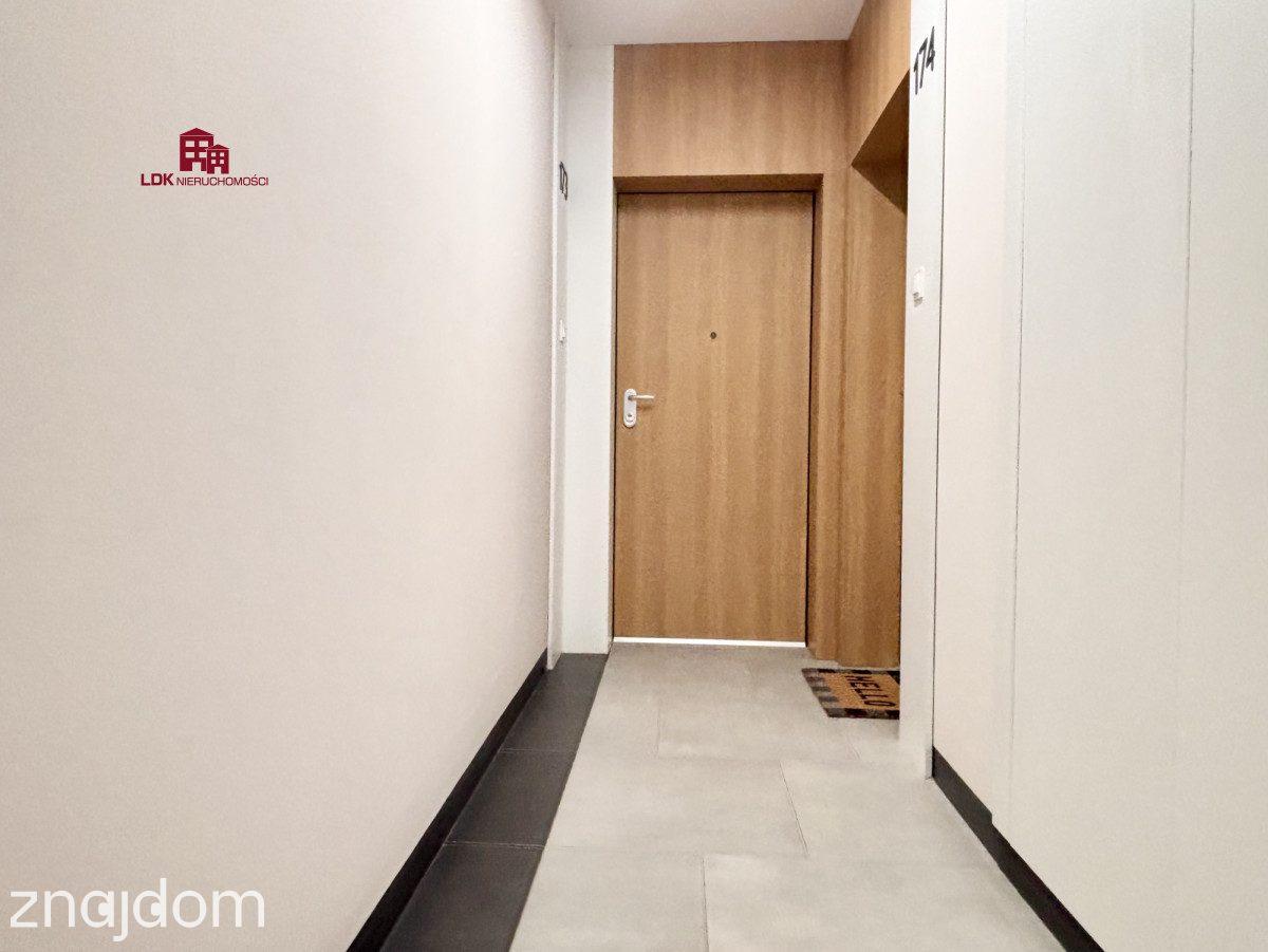 Apartament 93m2 4 pokoje na 16 piętrze - zdjęcie 2
