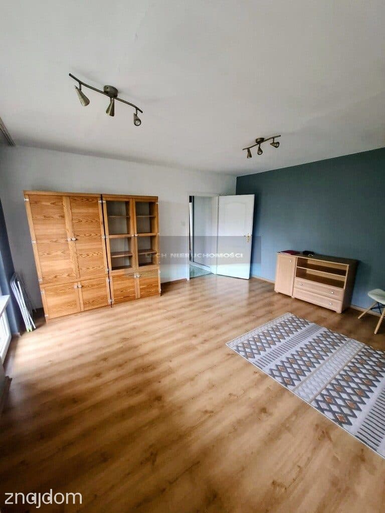 Stan prawny gruntu uregulowany. Możliwy kredyt.