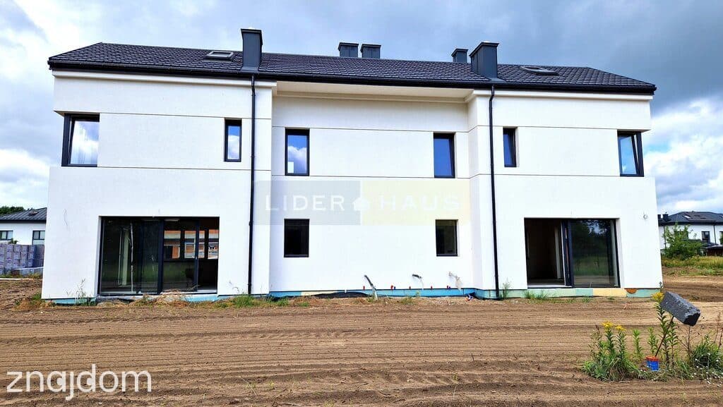 Nowoczesny bliźniak 123 m² z dużą działką - zdjęcie 2