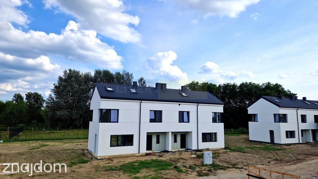 Nowoczesny bliźniak 123 m² z dużą działką - zdjęcie 8