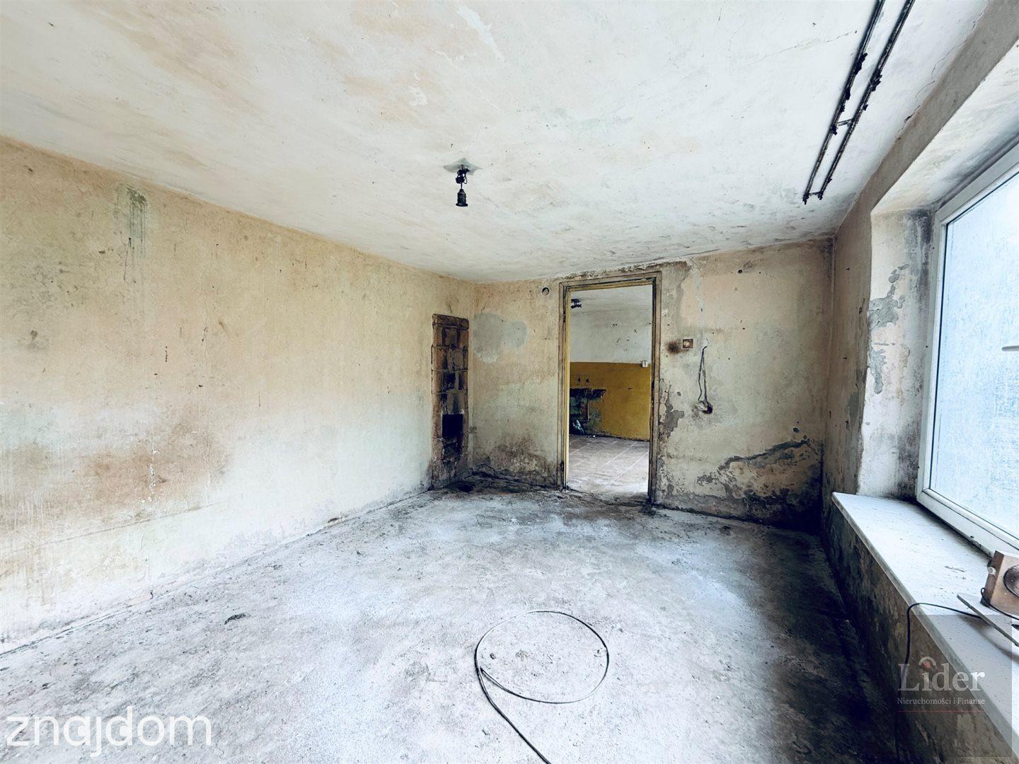 Dom do remontu z działką 814 m² – Janowiczki - zdjęcie 6