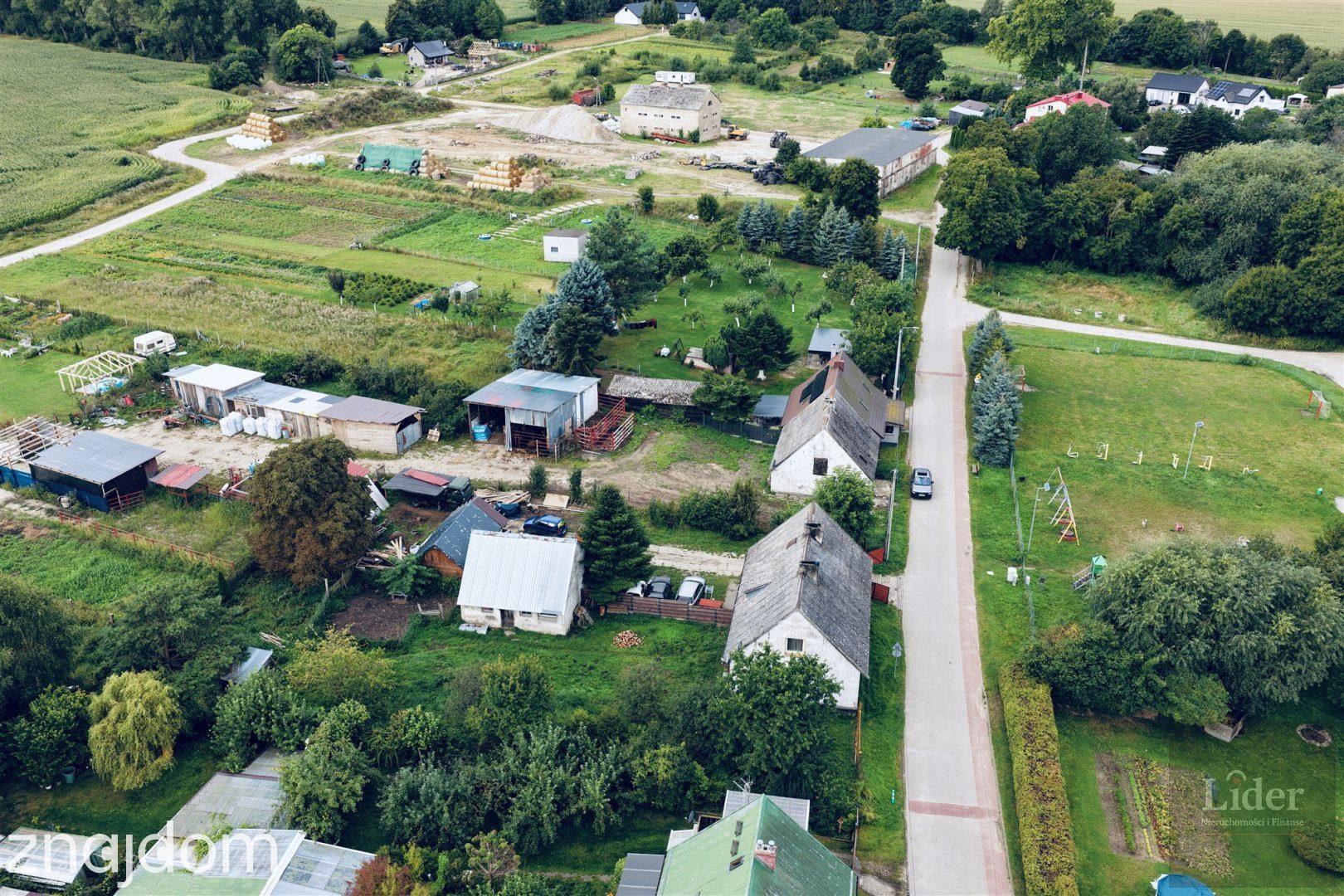 Dom do remontu z działką 814 m² – Janowiczki - zdjęcie 8
