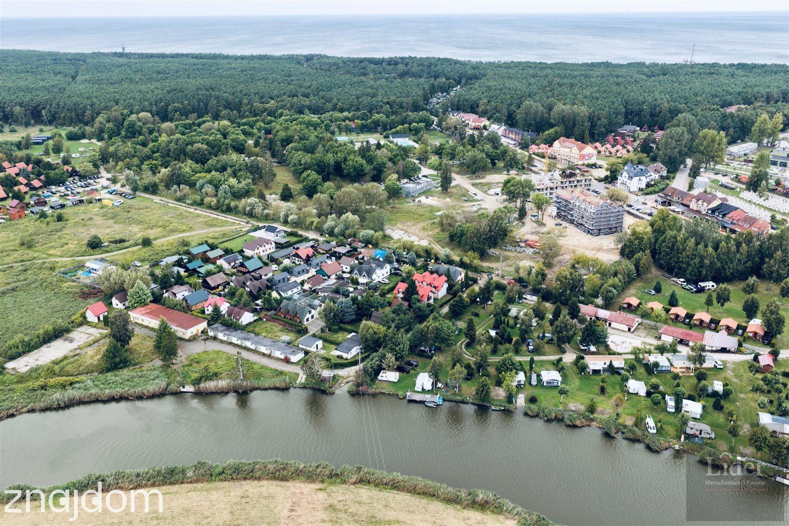 Łeba – dom z 6 apartamentami blisko morza - zdjęcie 10