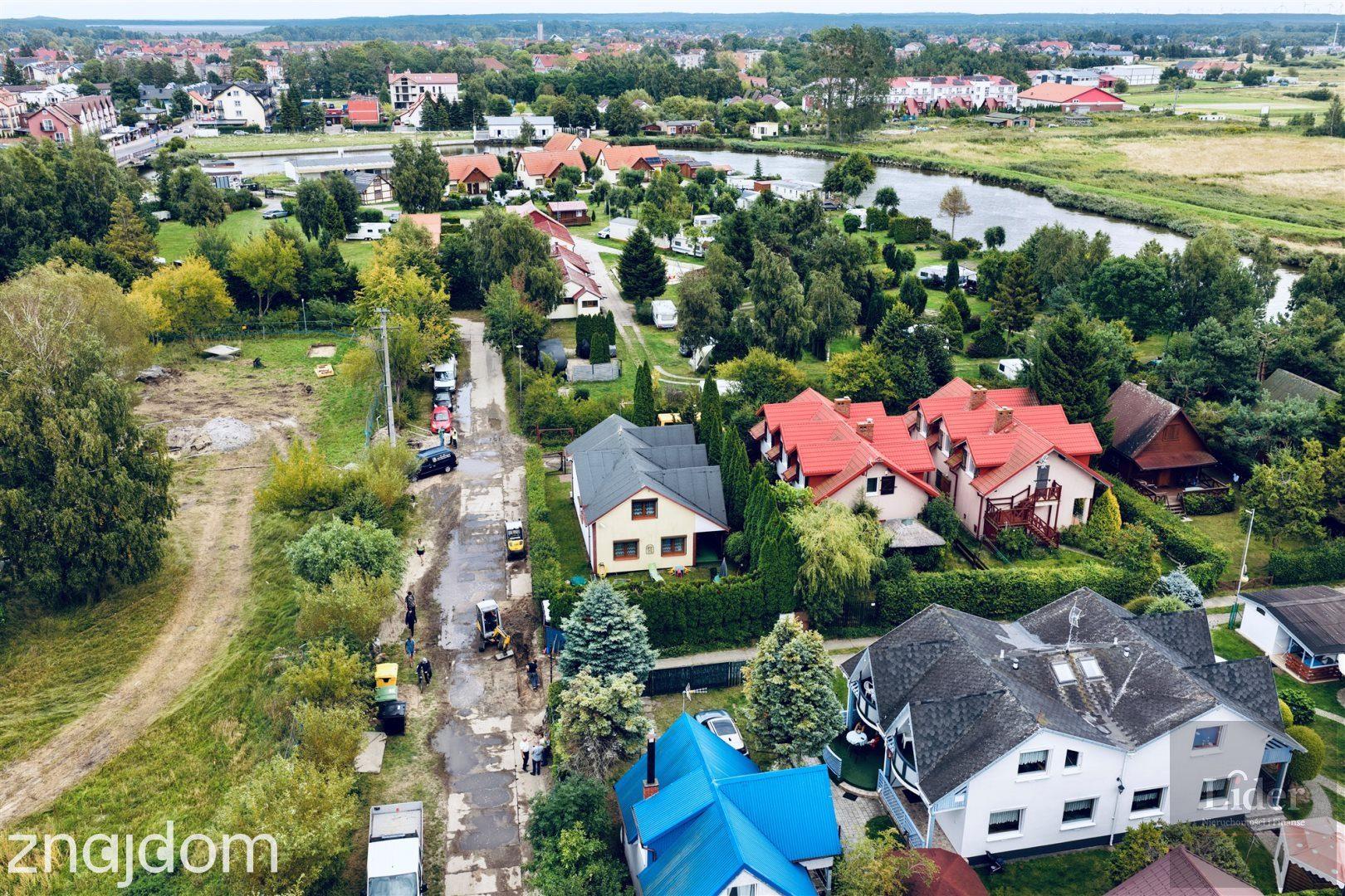Łeba – dom z 6 apartamentami blisko morza - zdjęcie 12